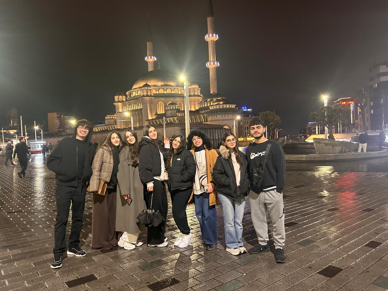 First night in Türkiye ✨A warm dinner, a stroll through Taksim Square, and the adventure officially begins 🇹🇷🌙